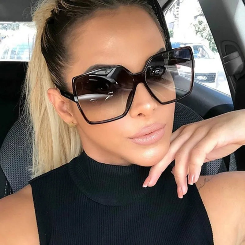 Luxury Gradient Oversized Sunglasses - Photochromic UV400 Eyewear