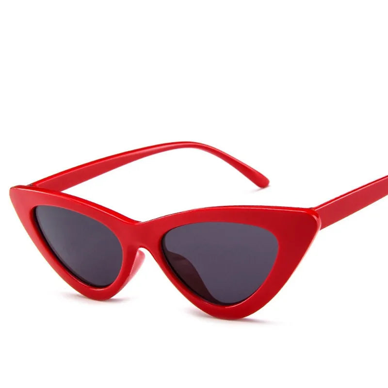 Classy Retro Cat Eye Sunglasses - UV400 Polycarbonate Eyewear