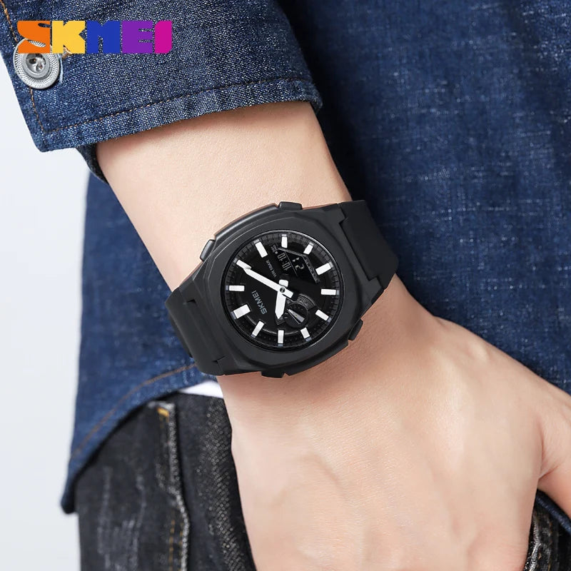 Chrono Waterproof Digital Watch - Multifunctional Sports Timepiece